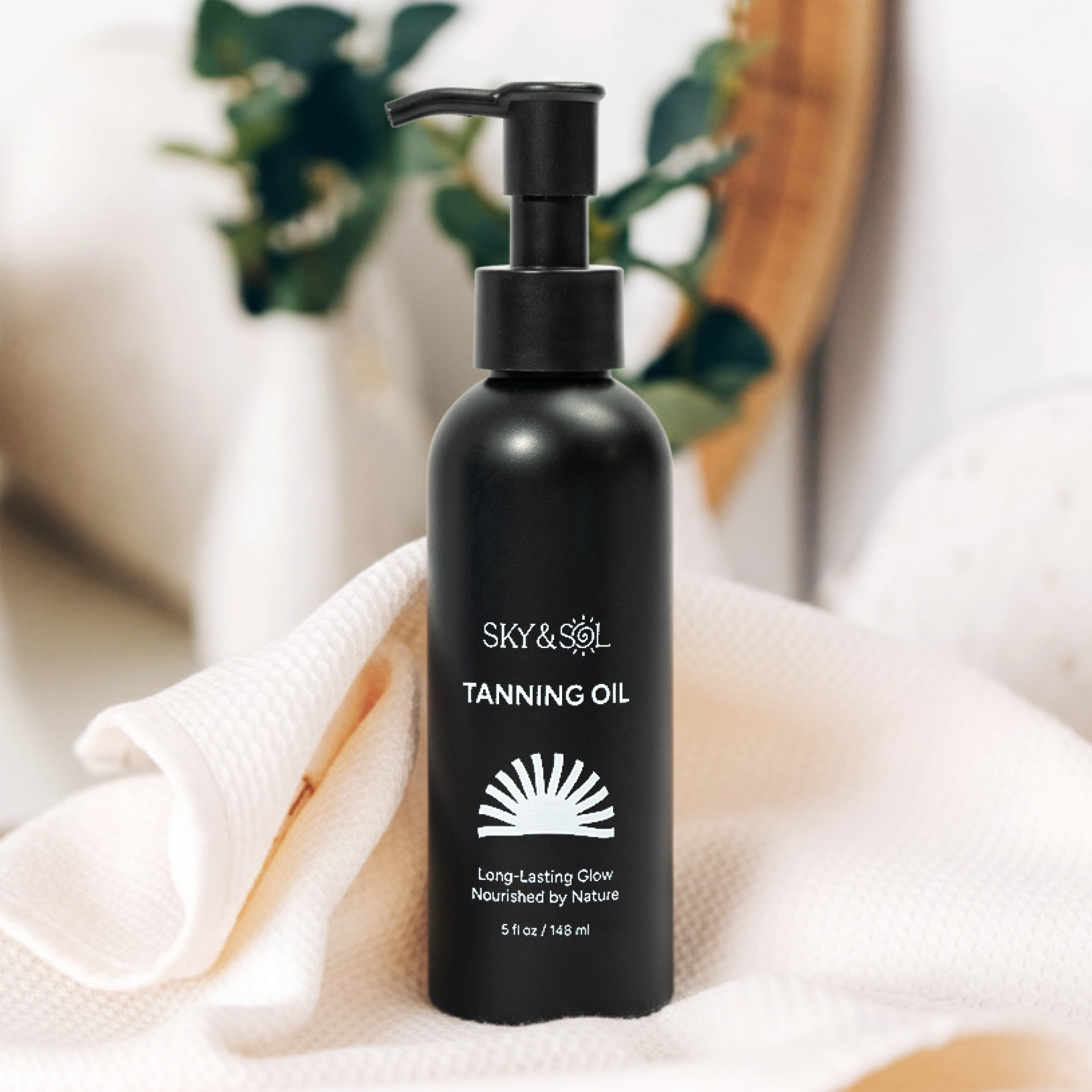 Tanning Oil front bottle view natural formula sun-kissed glow