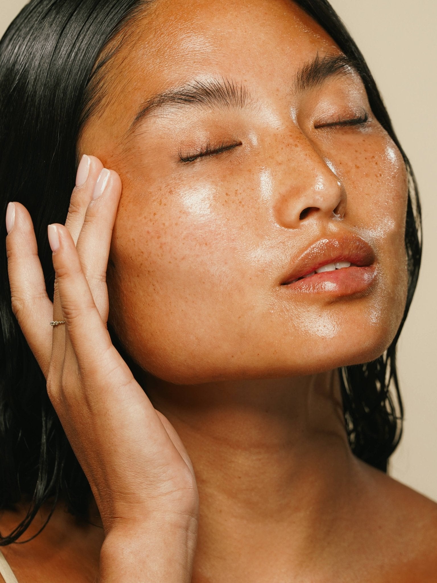 Clear - Pure Radiance Oil - Free Living Co