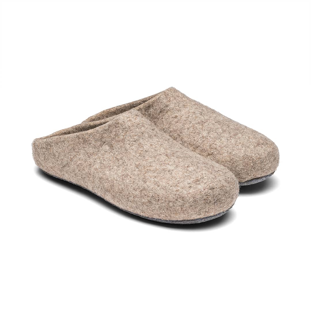 Kyrgies Classics slippers side profile showing heel and wool upper
