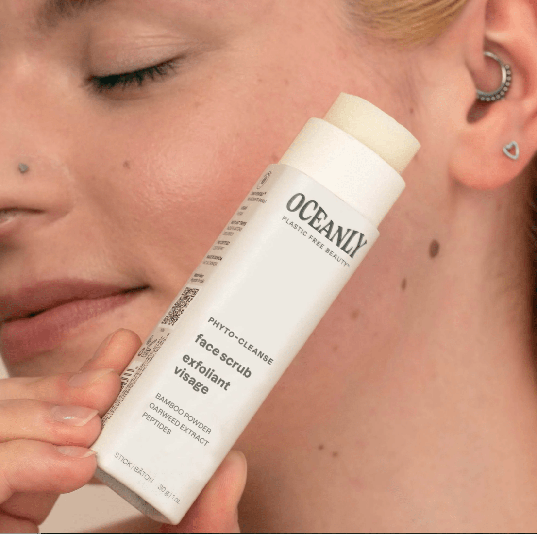 Oceanly Plastic Free Solid Face Scrub with Bamboo Powder - Free Living Co