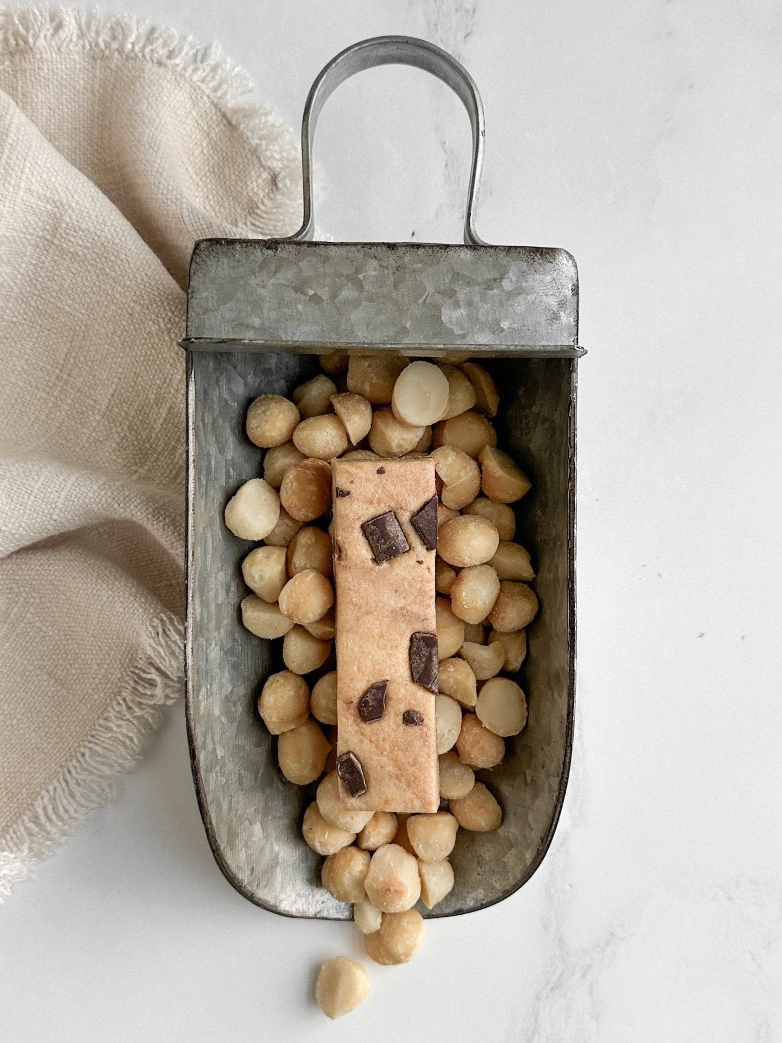 Seed Oil Free Chocolate Macadamia Protein Bar - Free Living Co