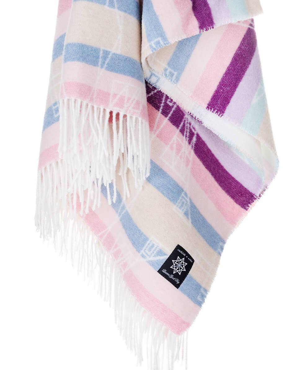 Hunaaneeká (Spring) Throw Blanket