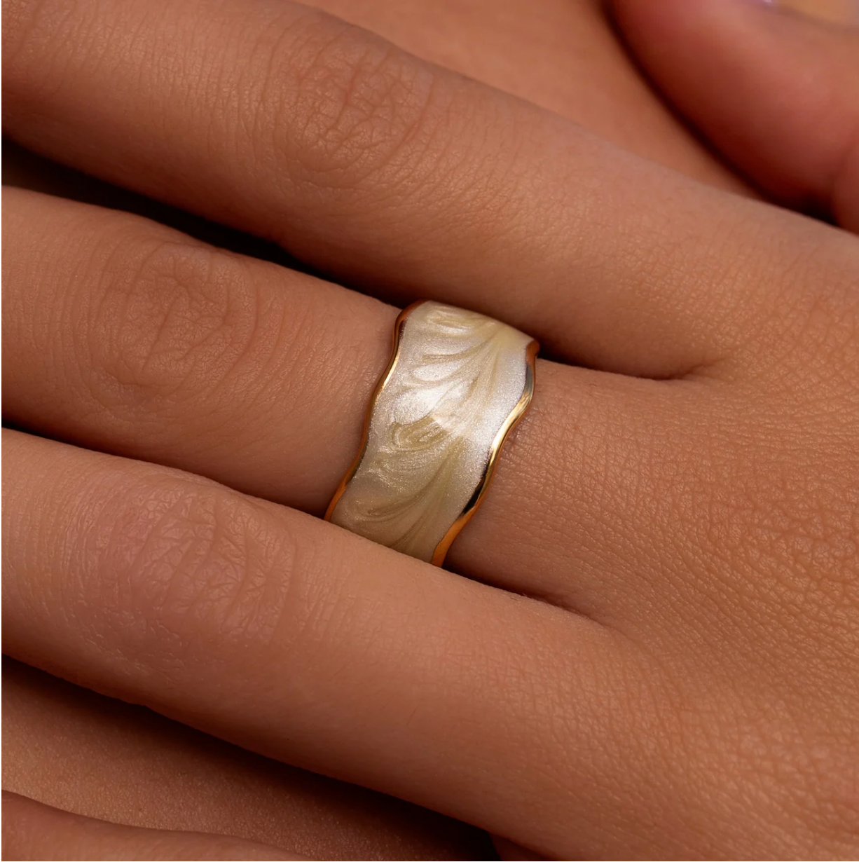 Renewal Ring front view minimalist design