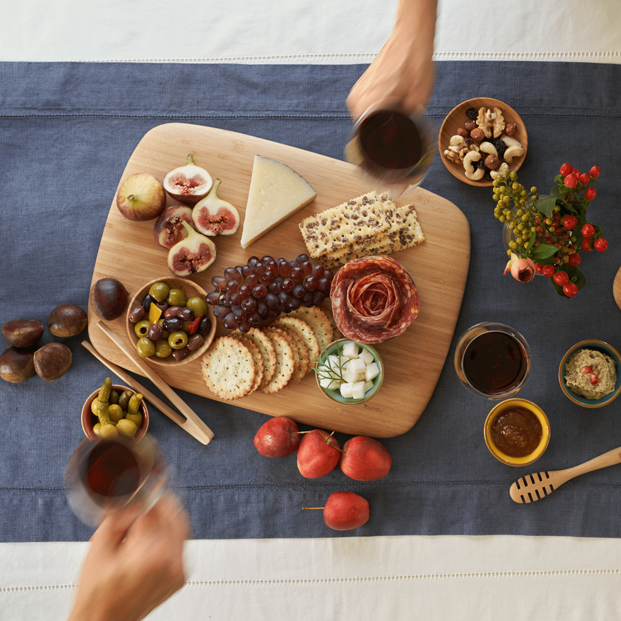 Classic Bamboo Cutting and Serving Board - Free Living Co