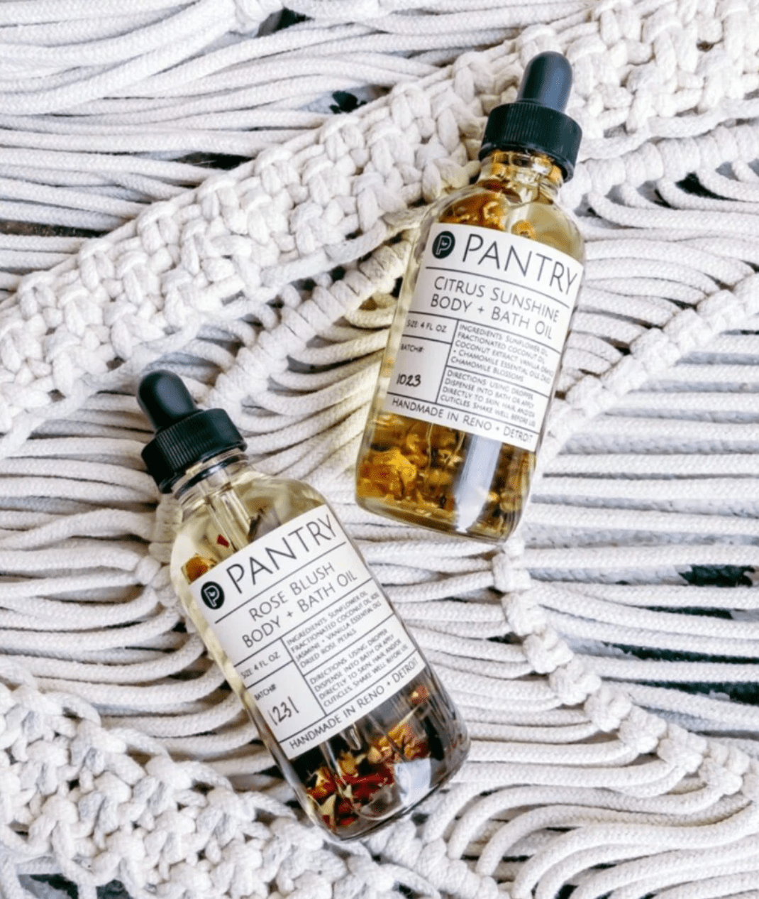 Hydrating Body & Bath Oil | Botanic Bath Tub Oils - Free Living Co