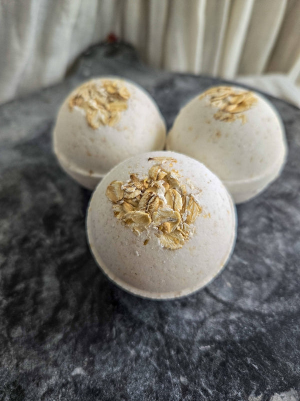 Oat and Honey | Natural Bath Bomb - Free Living Co