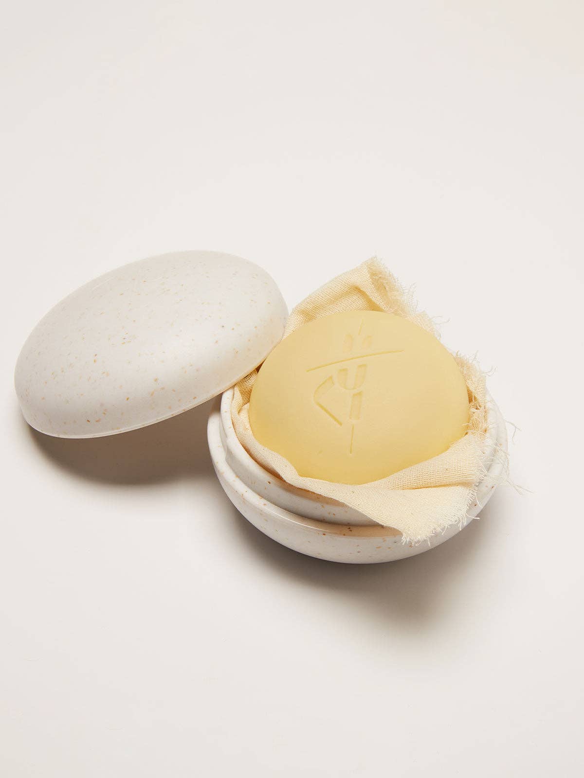 The Travel Case - Free Living Co